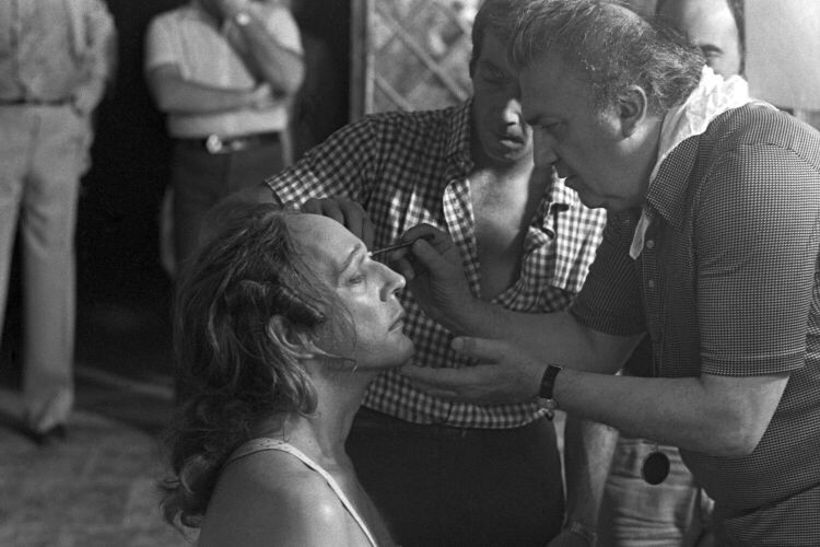 ES_DSU013: Federico Fellini and Donald Sutherland
