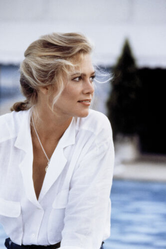 ES_KAT001: Kathleen Turner