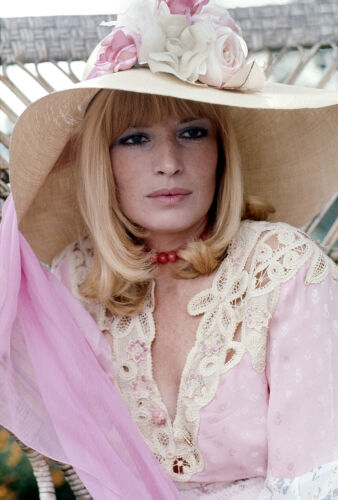 ES_MVI001: Monica Vitti