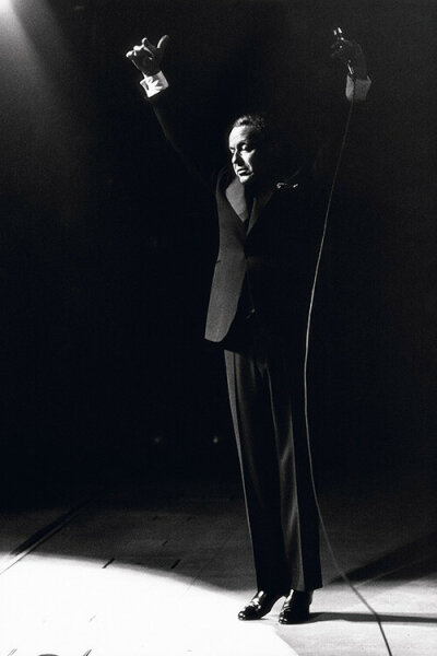 FS125: Sinatra On Stage
