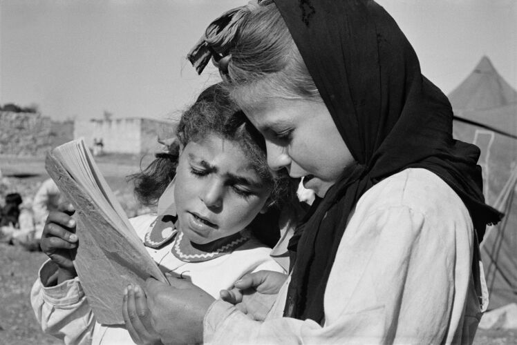 GR_ME010: Palestinian refugees camp