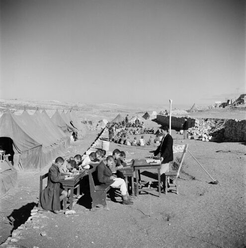 GR_ME016: Palestinian refugees camp