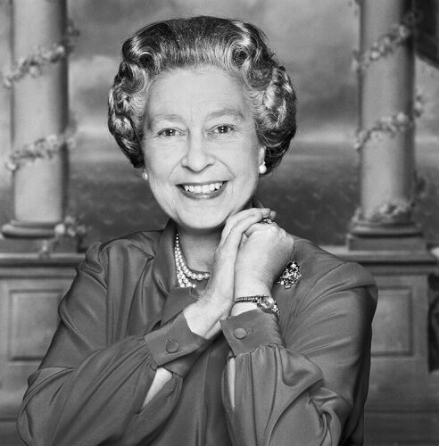 HMQ016: HM Queen Elizabeth II