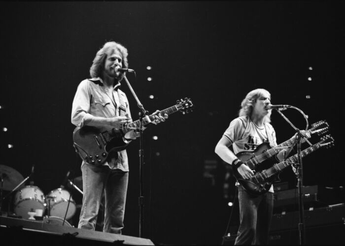 JM_EAG002: The Eagles