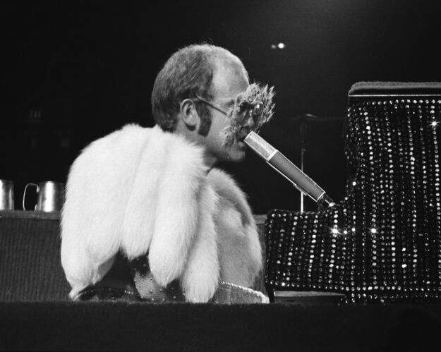 JM_EJ002: Elton John