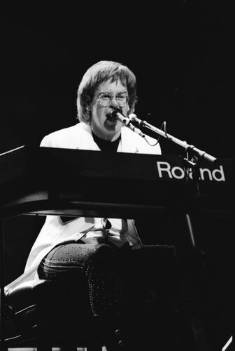 JM_EJ016: Elton John