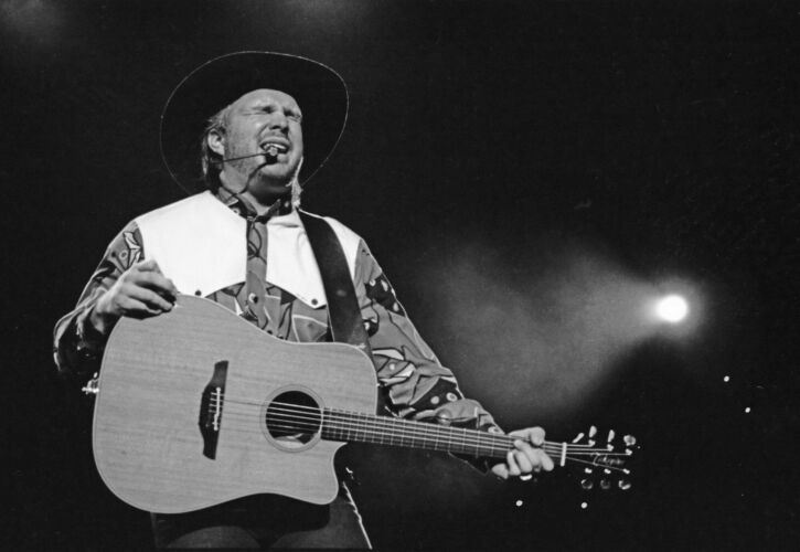 JM_GAB003: Garth Brooks