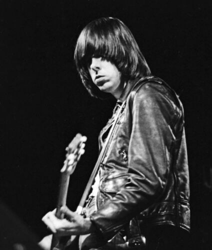 JM_RAM011: Ramones