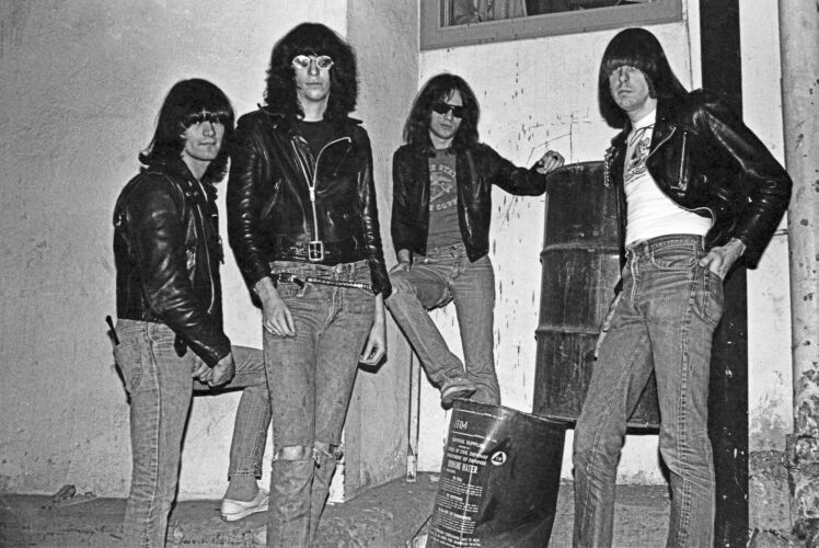 JM_RAM016: Ramones