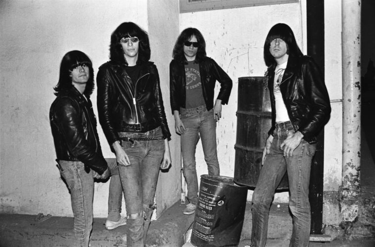 JM_RAM018: Ramones