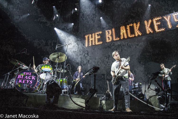 JM_TBK001: The Black Keys