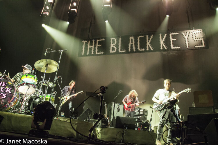 JM_TBK004: The Black Keys