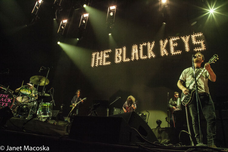 JM_TBK006: The Black Keys