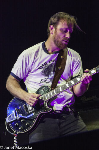 JM_TBK036: The Black Keys