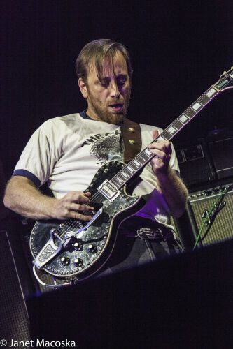 JM_TBK037: The Black Keys