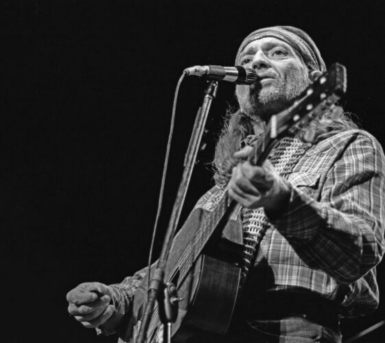 JM_WIN001: Willie Nelson