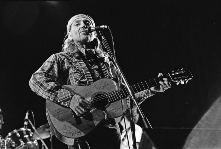 JM_WIN005: Willie Nelson