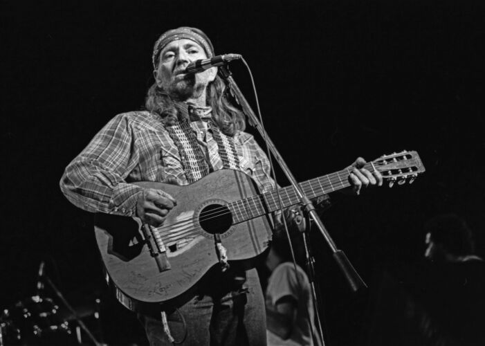 JM_WIN006: Willie Nelson