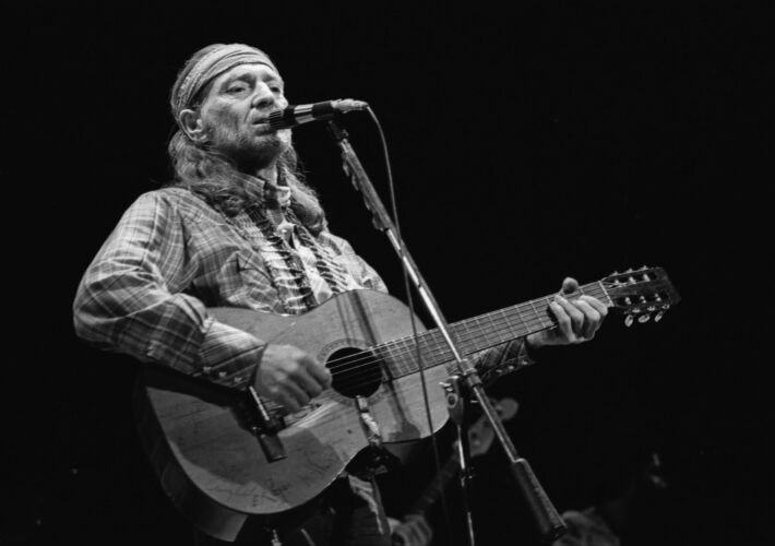 JM_WIN007: Willie Nelson