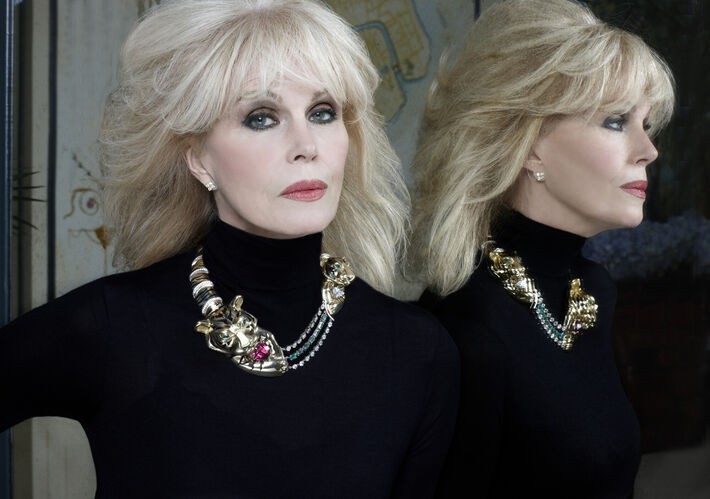 JS_PE170: Joanna Lumley