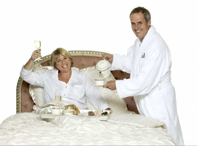 JS_PE321: Fern Britton & Phil Vickery