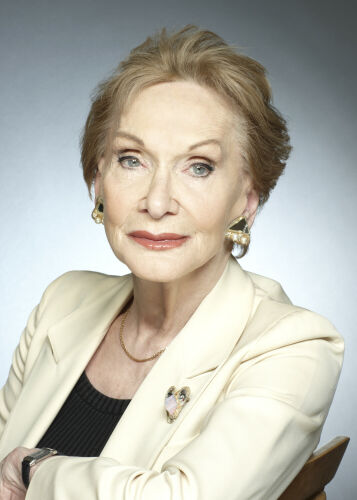 JS_PE338: Siân Phillips