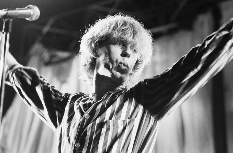 KC_JCO001: Julian Cope On Stage