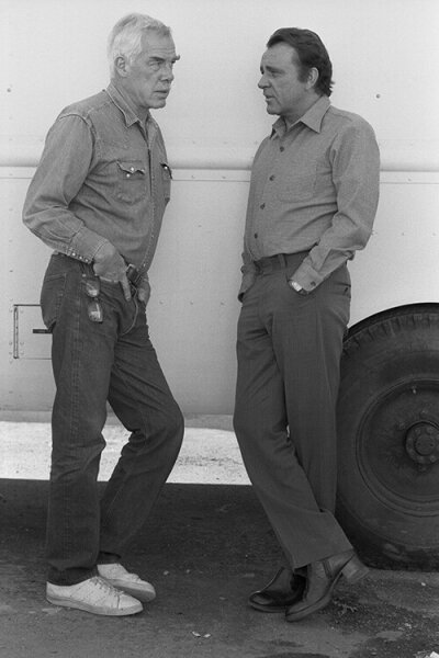 LM018: Lee Marvin and Richard Burton