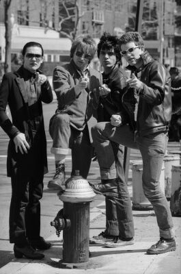 The Damned : Photograph: MB_DMD003 | Iconic Licensing