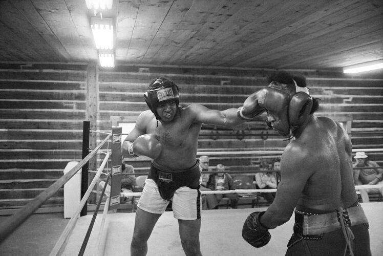 MB_SP_MA015: Muhammad Ali at the training camp