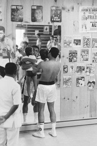 MB_SP_MA135: Muhammad Ali and his daughter Maryum