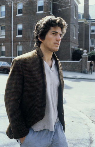 MIG_POL023: John Kennedy Jr