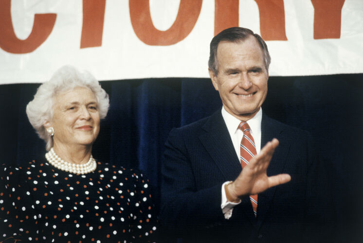 MIG_POL036: George & Barbara Bush