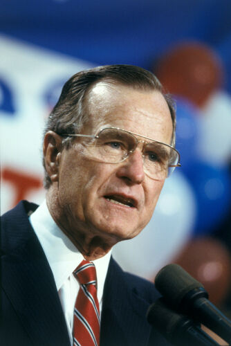 MIG_POL038: George Bush