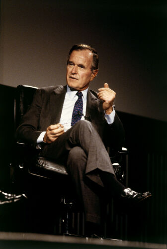 MIG_POL043: George Bush