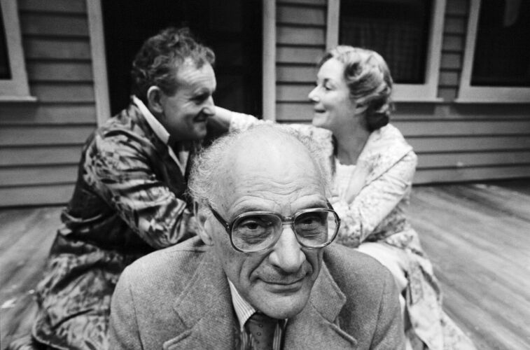 MW_AU008: Arthur Miller with Colin Blakely and Rosemary Harris