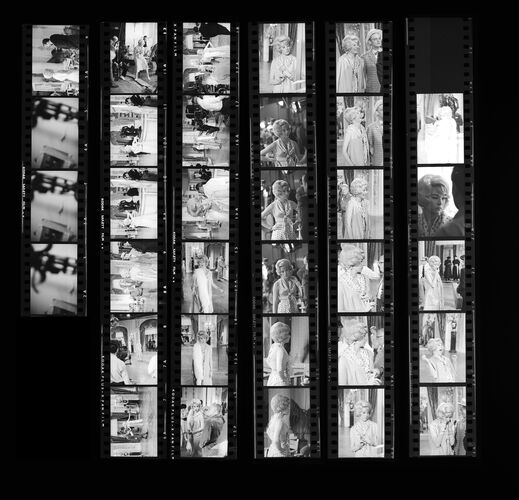 MW_B0030: Shirley Maclaine