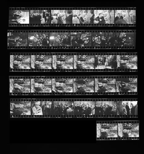 MW_B0032_B: Sophia Loren and Peter Ustinov