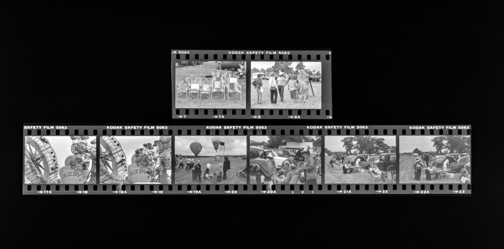 MW_F0067: Photos of Charles and Diana on chairs at Great Winsdor Picnic