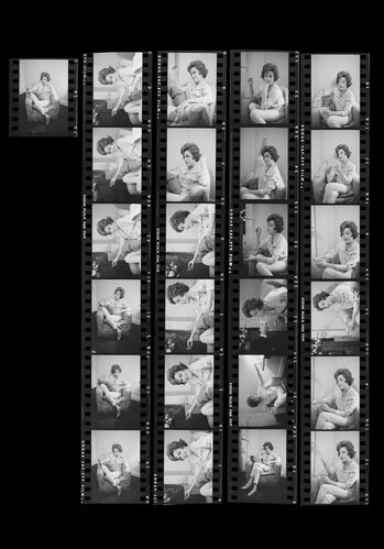 MW_K0079_7_G: Nadia Gray