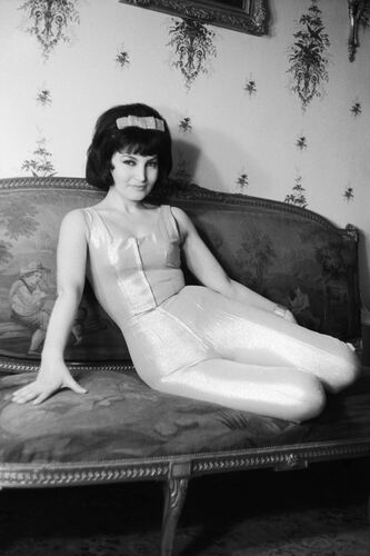 MW_SC056: Bettina Le Beau