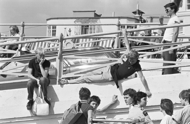 MW_ST059: Brighton beach, 1982