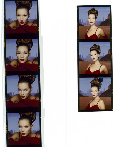 MossK_contact_017: Kate Moss