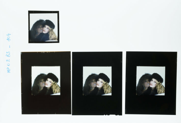 NP02B3_104: Iman and Jerry Hall