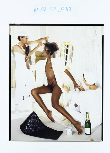 NP03C2_043: Pirelli Calendar