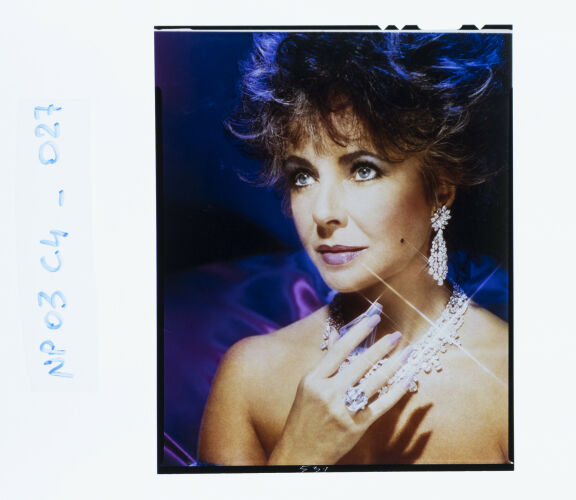 NP03C4_027: Elizabeth Taylor