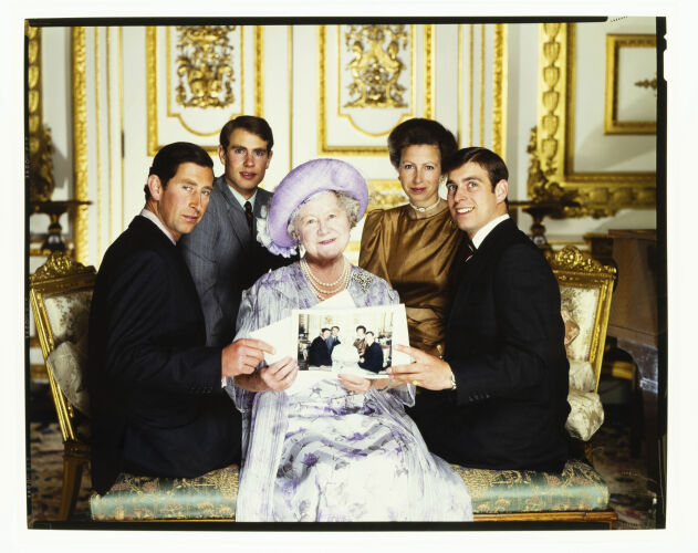 NP04D3_055G: Queen Mother and her grandchildren