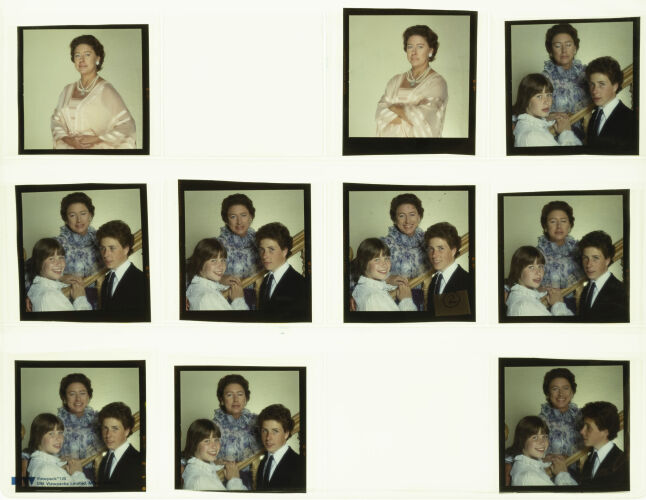 NP04D3_092: Princess Margaret and her children