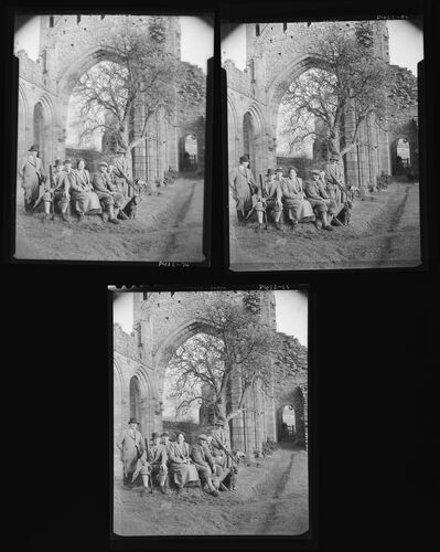 NP04D4_1938_006: FashiHungry Partyon in the 30s