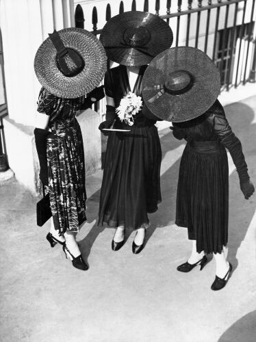 NP_FA_30s002: A trio of dresses by Victor Stiebel